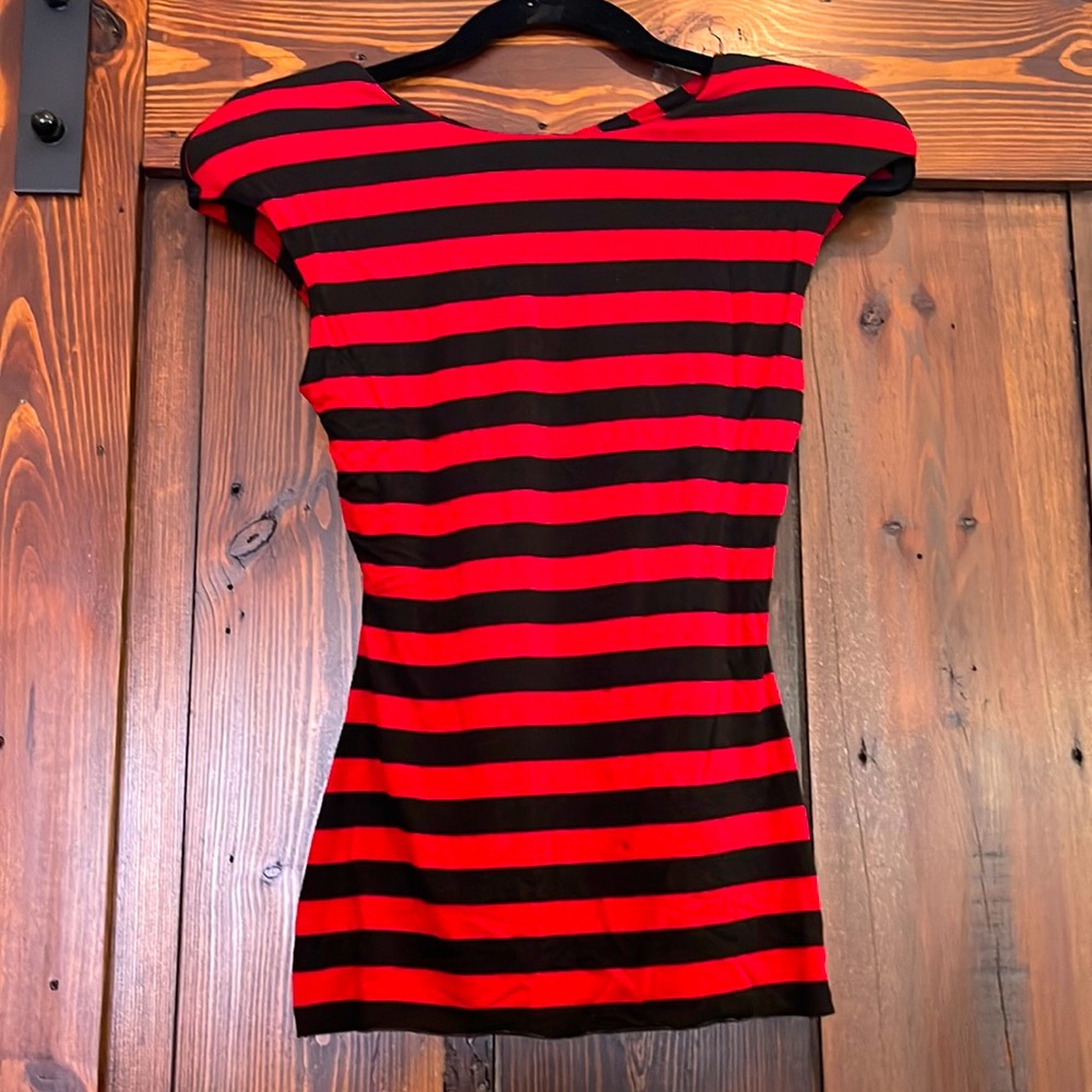 Bailey 44 xs top
